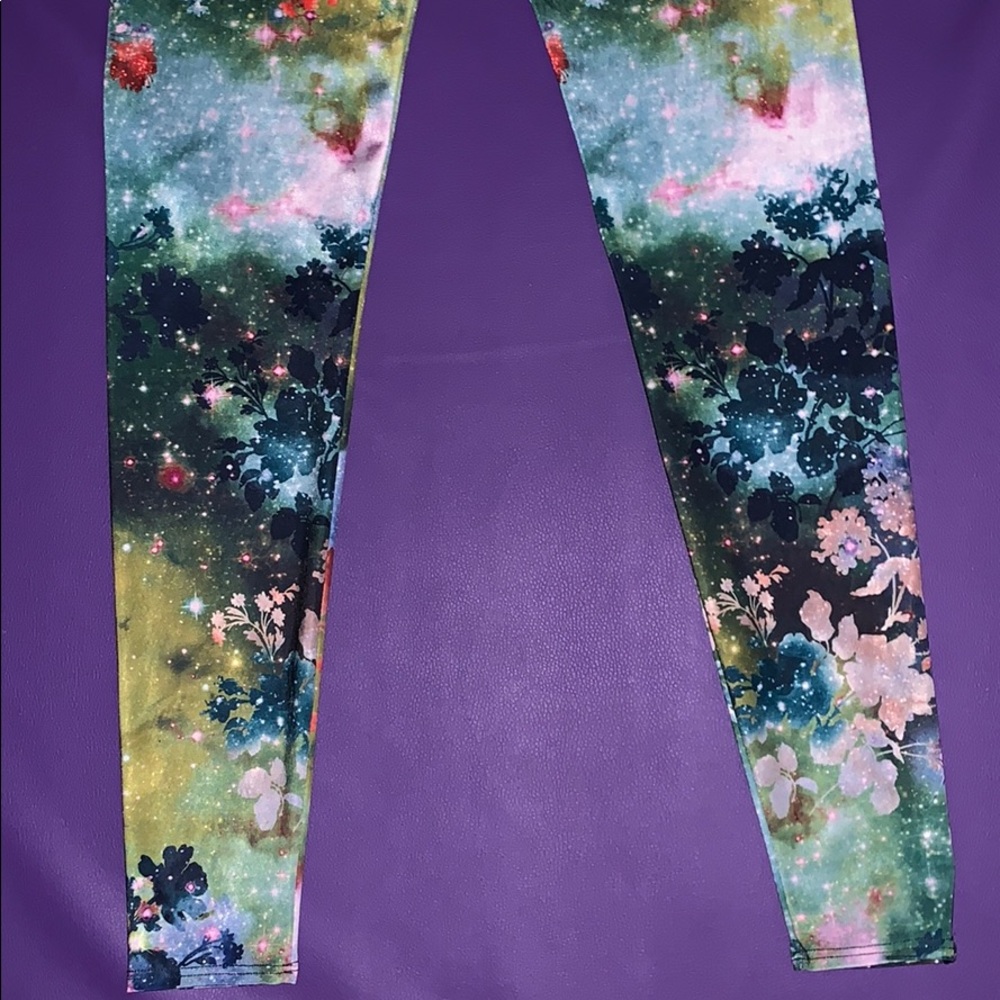 Onzie Yoga Pants - Picture 7 of 7